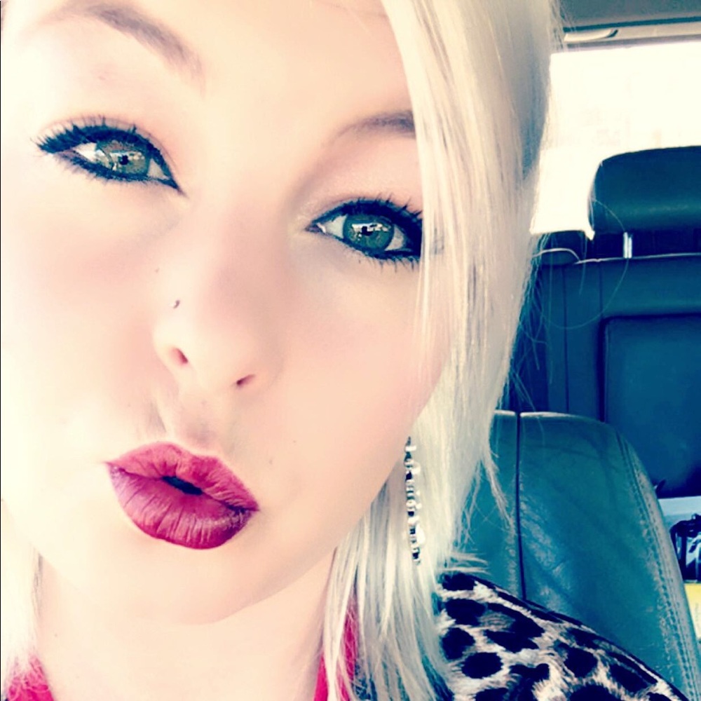 Meet your Posher, Jessica